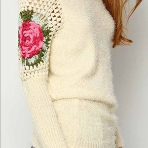 Crochet shoulder flower sweater